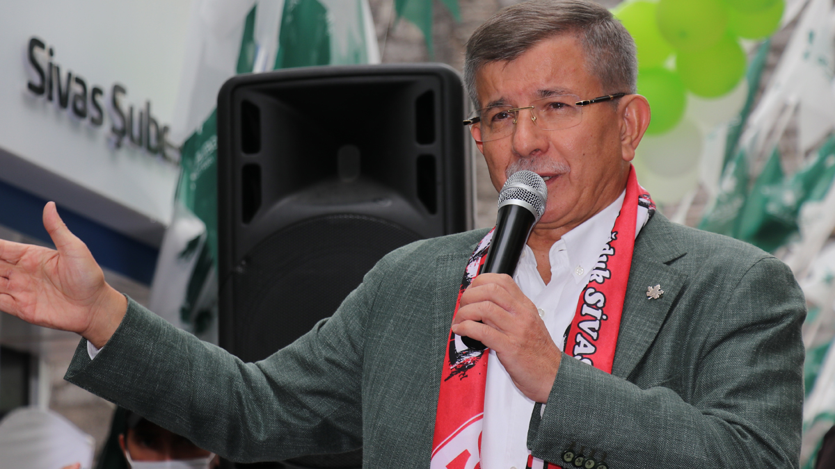 Davutoğlu'ndan dikkat çeken açıklama: Seçim startı verildi