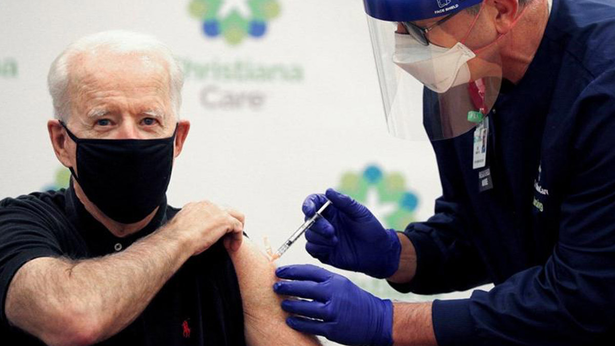 Joe Biden üçüncü doz Kovid-19 aşısını oldu