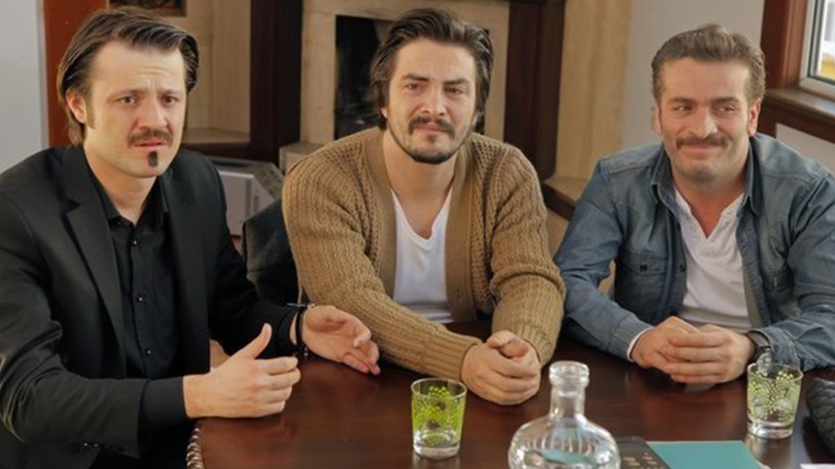 Ünlü oyuncu Sadi Celil Cengiz trafik kazası geçirdi