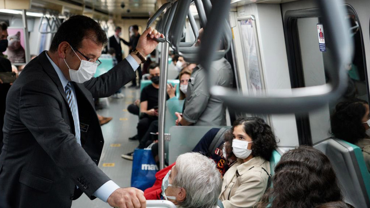 Ekrem İmamoğlu, Taksim Meydanı incelemesine metro ile gitti