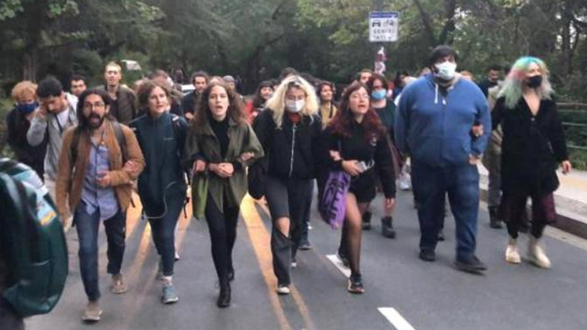 BÜ'deki izinsiz gösteriye ilişkin 10 kişi gözaltında