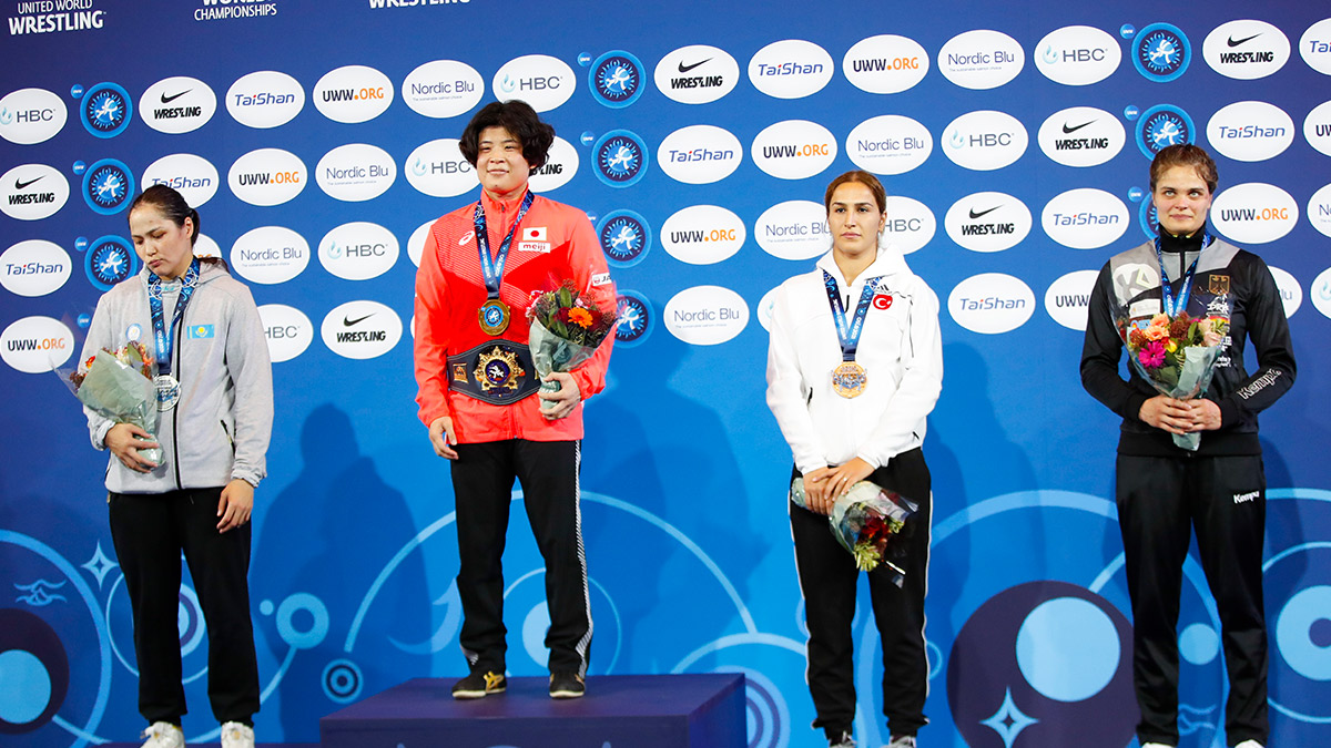 Buse Tosun Çavuşoğlu'ndan Dünya Şampiyonası'nda bronz madalya