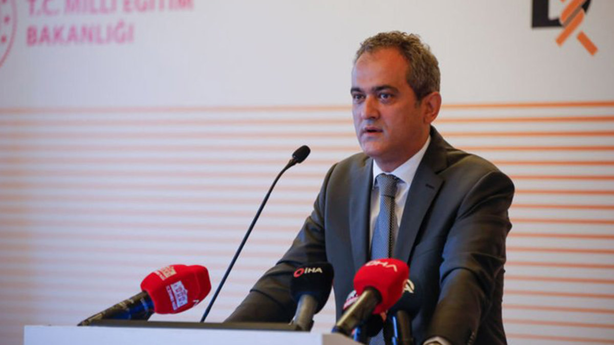 Bakan Özer: Öğretmenlerde birinci doz aşı yüzde 98