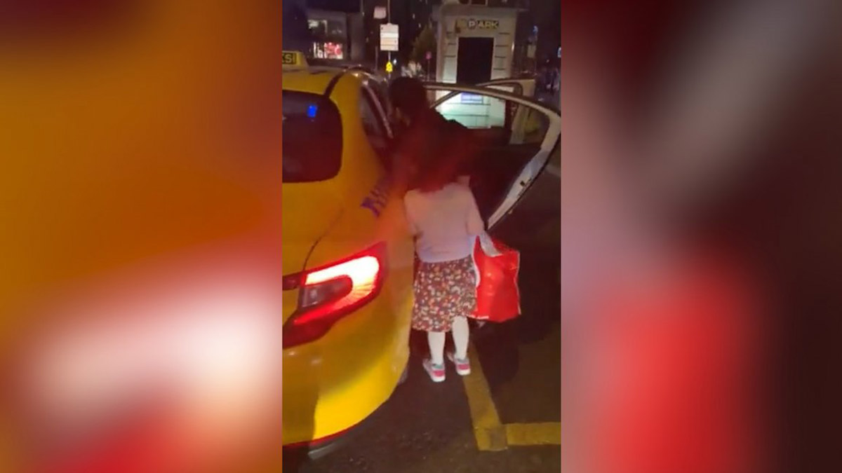 Taksi şoförü 'karşının taksisiyim' diyerek yolcuyu almadı