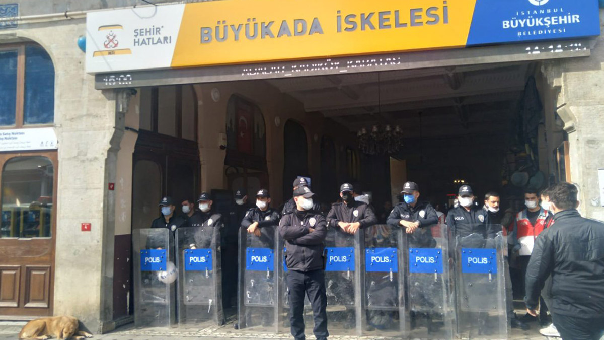 Adalar Kaymakamlığı'ndan İBB'ye: Tahliye işlemi yasal değil