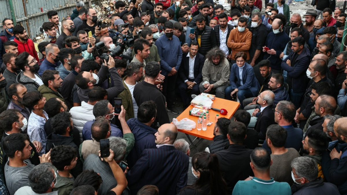 Kılıçdaroğlu'ndan kağıt toplayıcılarına destek ziyareti