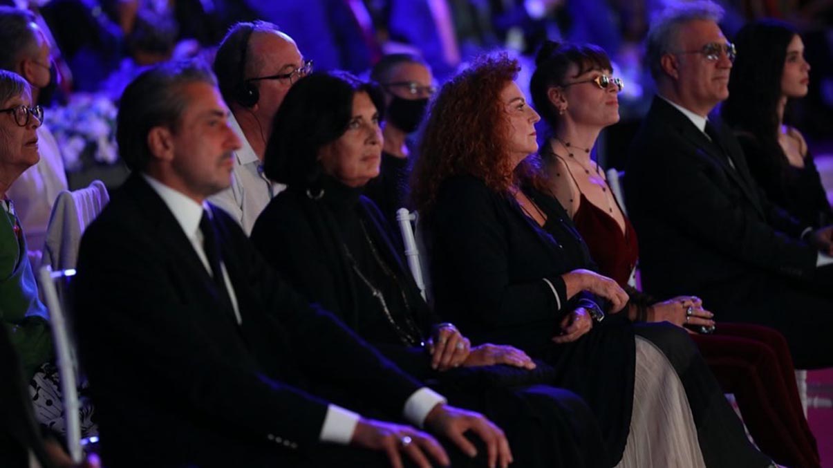 Altın Portakal'ın en iyi filmi Okul Tıraşı oldu