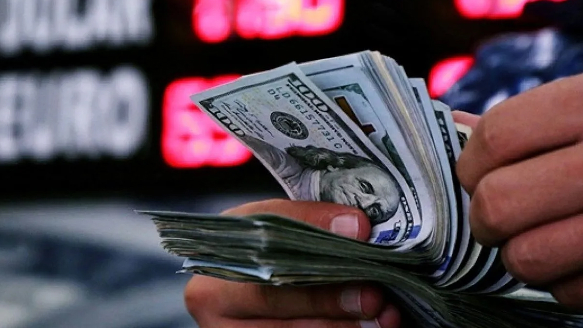 Dolarda Kavcıoğlu etkisi: Gün içinde düşüşe geçen dolar yeniden sınıra dayandı