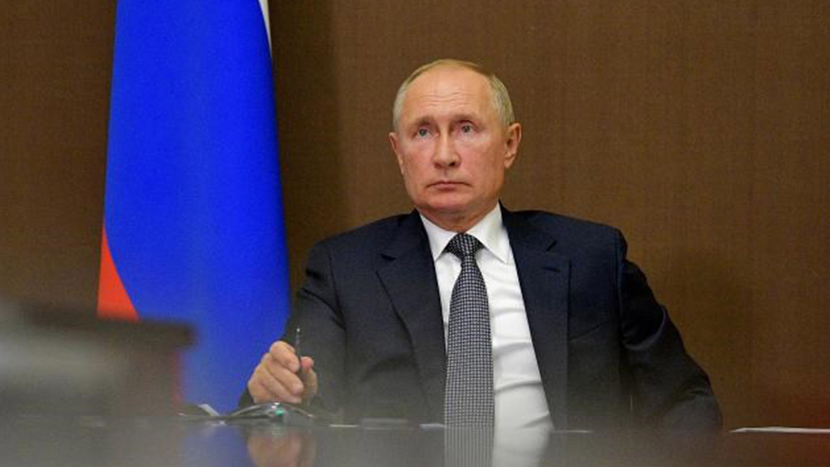 Putin öksürünce açıklama yaptı: Kötü bir durum yok