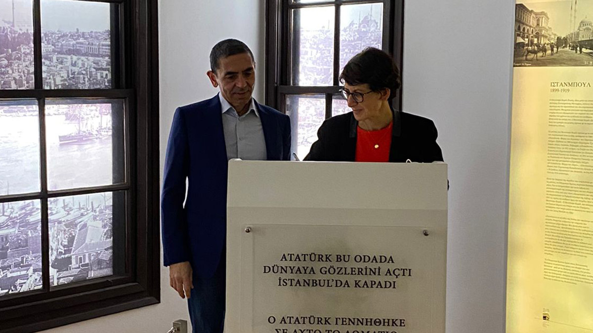 Türeci ve Şahin Selanik'te Atatürk'ün evini ziyaret etti