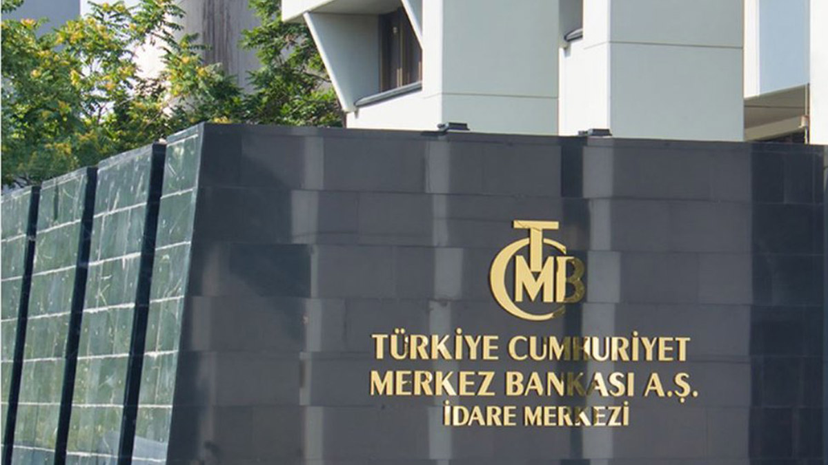 Merkez Bankası'nda iki başkan yardımcısı ve bir PPK üyesi görevden alındı