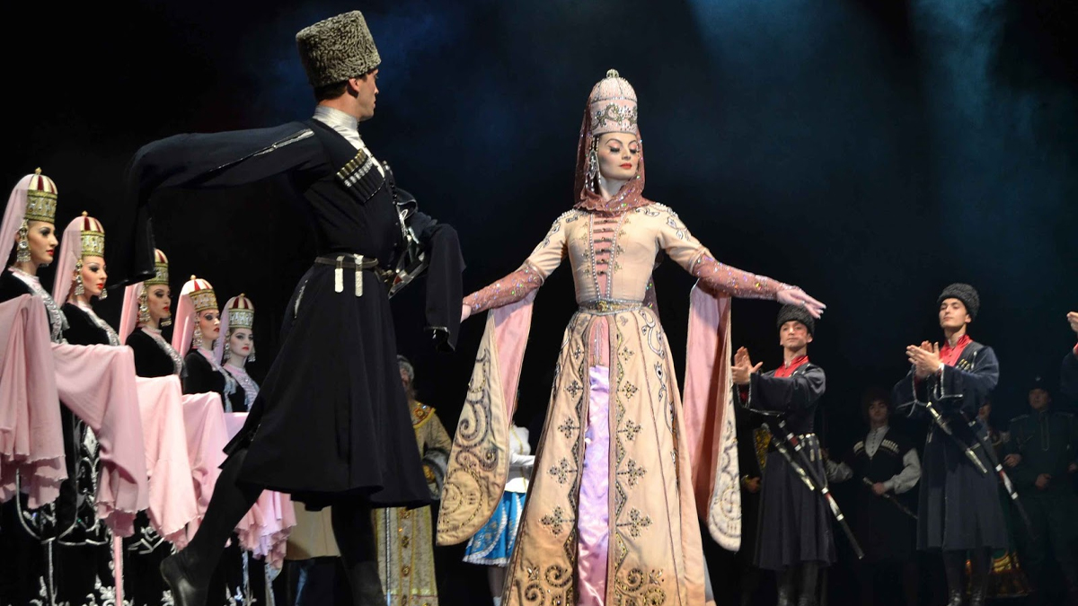 Ünlü Kafkas dans grubu 'Kabardinka' Türkiye turnesine çıkıyor