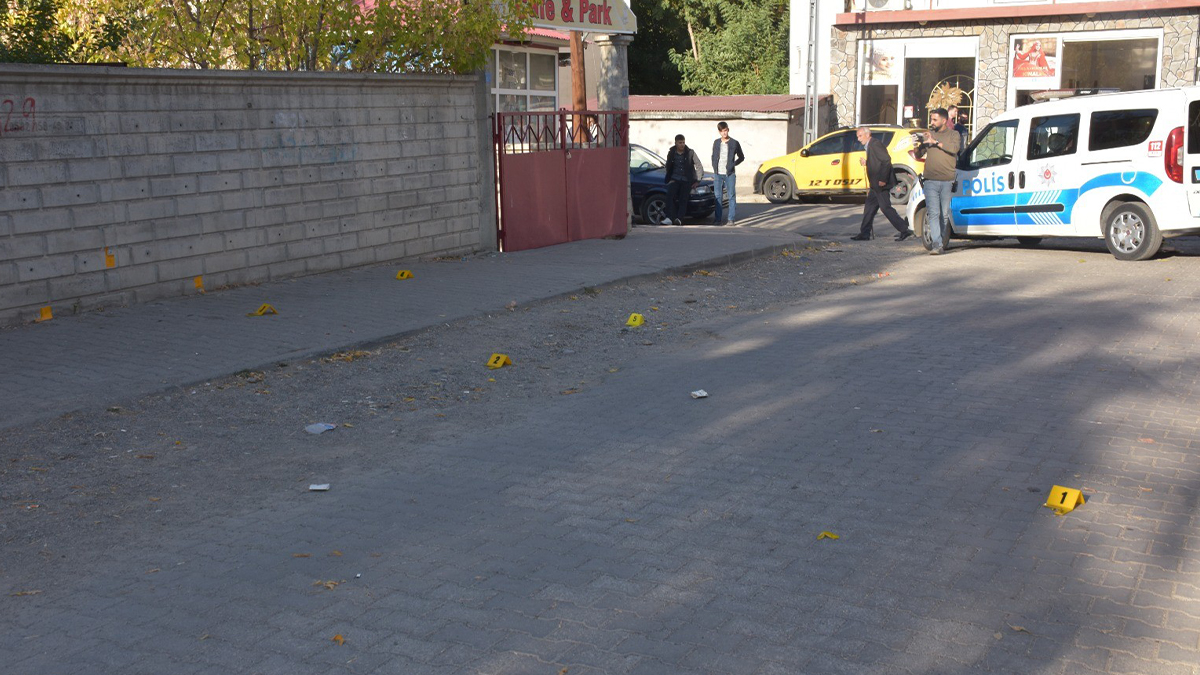 6 yaşındaki çocuğa kurşun yağdırdılar