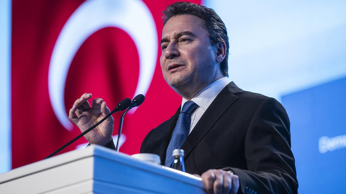 Babacan'dan TCMB Başkanı'na: Belki yarın gideceksin ne söylesen boş