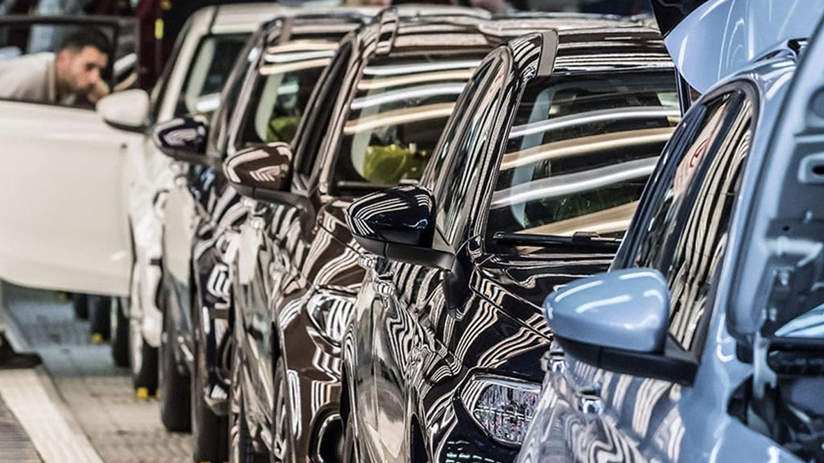 60 bin liralık zam kapıda! Faiz indirimi otomobil fiyatlarını vurabilir