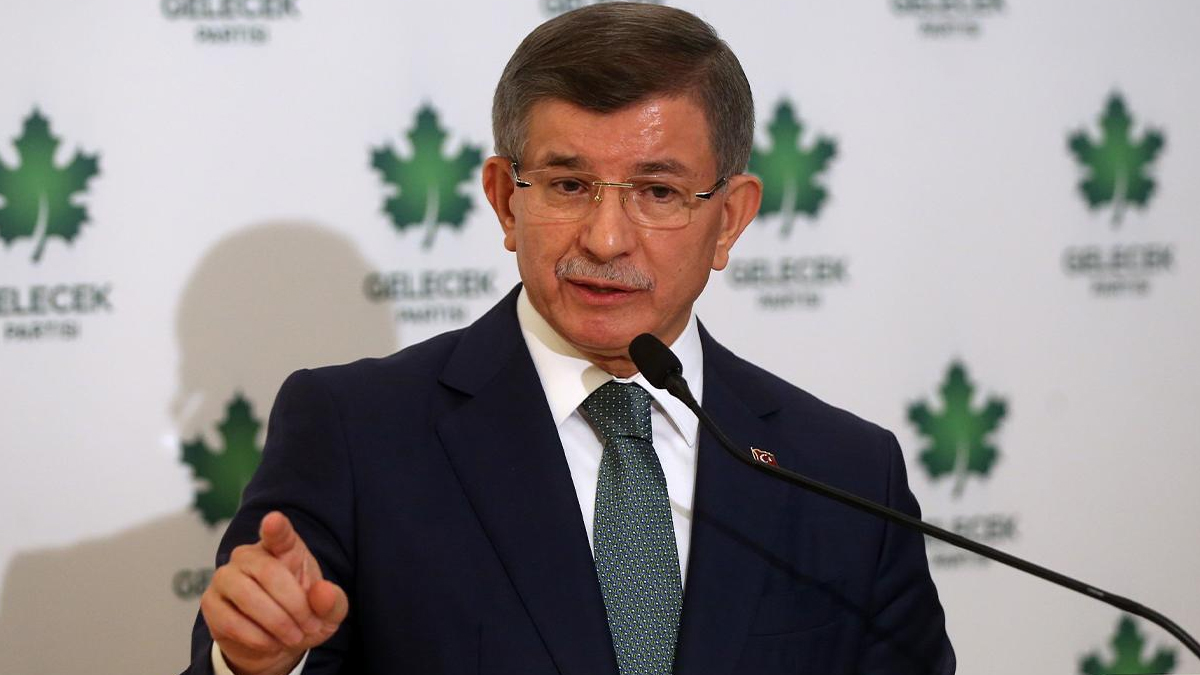 Davutoğlu'ndan Dr. Rümeysa Berin Şen paylaşımı: 36 saatlik nöbet insani değildir