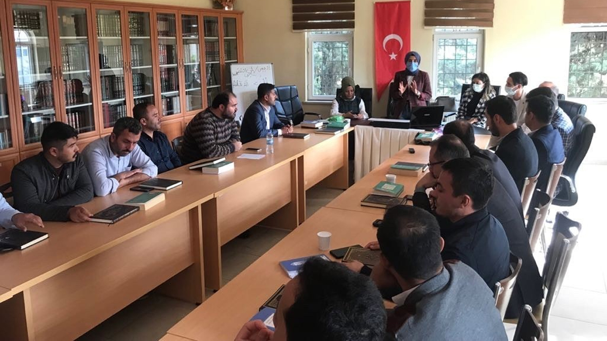 Din görevlilerine 'intiharı önleme' toplantısı