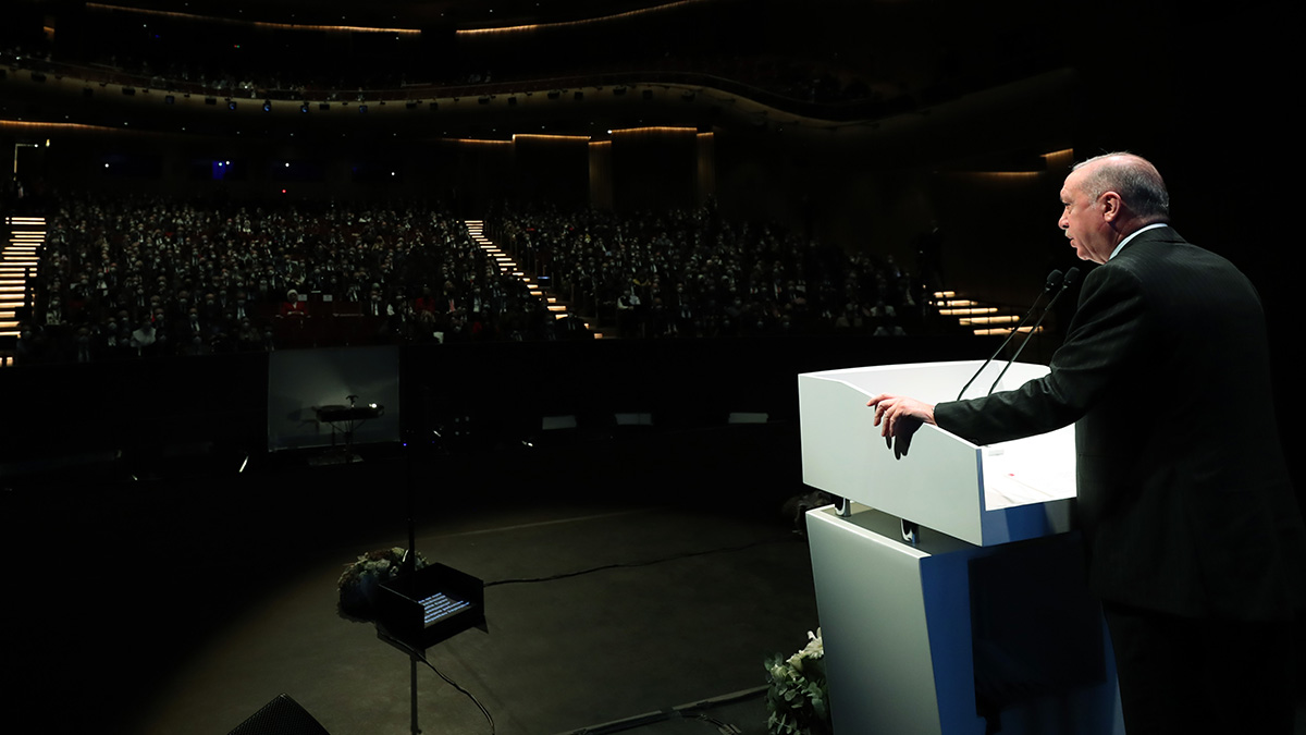 Siyasetsiz siyaset  yaralı şuuraltı ve kırılamayan döngü