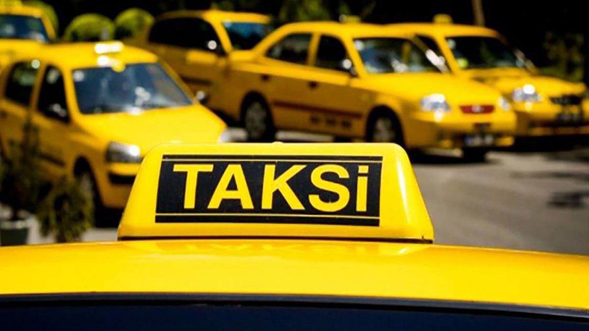 İstanbul'da minibüsler dolmuş taksi oluyor