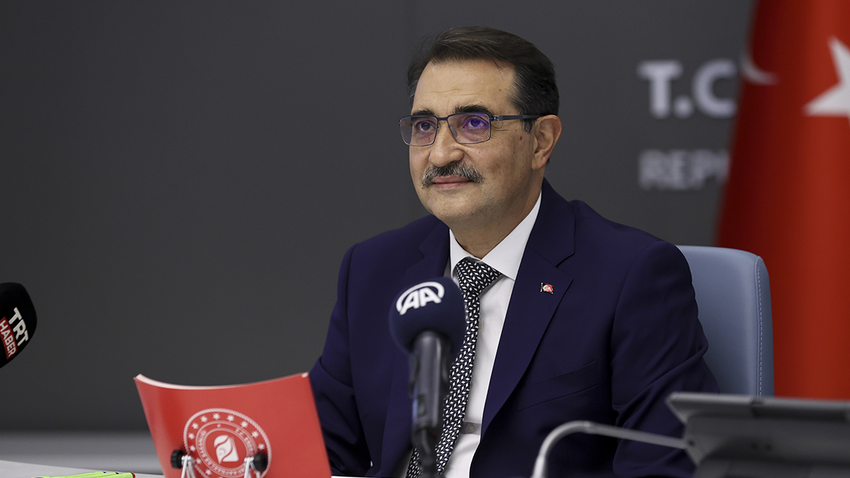 Bakan Dönmez çareyi buldu: Kombiyi 1 derece kısın