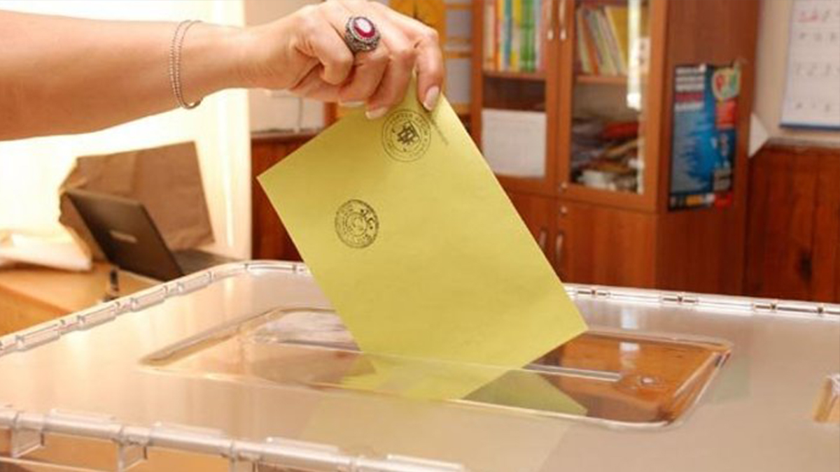 Dört koldan seçim hazırlığı