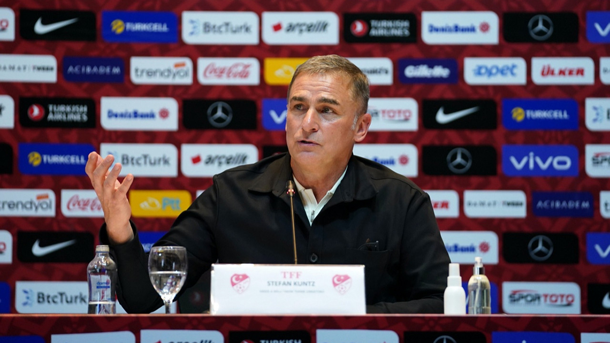 Stefan Kuntz açıkladı: İrfan Can Kahveci ve Yusuf Yazıcı neden kadroda yok?
