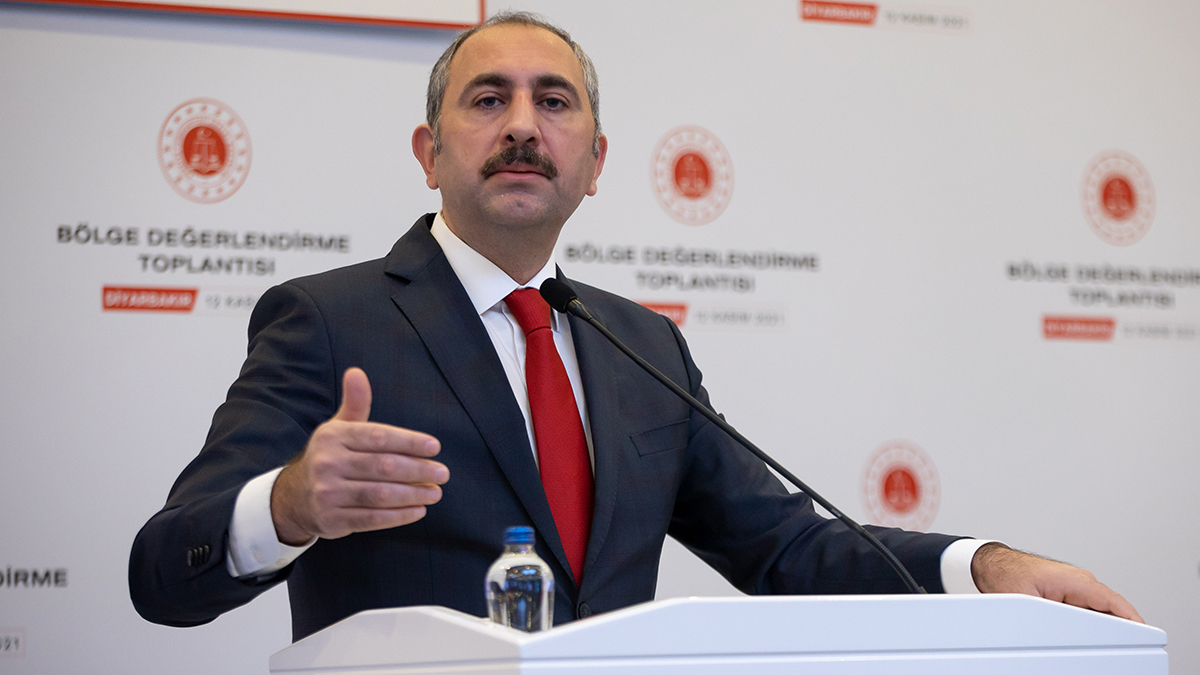 Bakan Gül: Diyarbakır Cezaevini kapatıyoruz