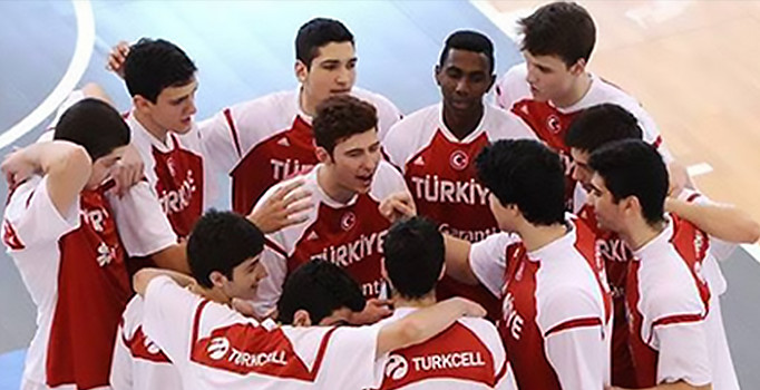 Milliler İspanya'yı uzatmalarda devirdi