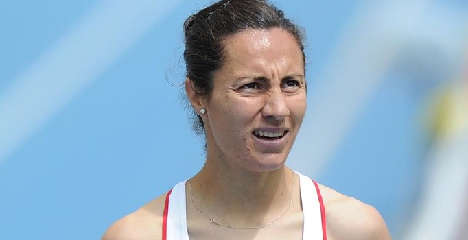 Milli atlet Aslı Çakır Alptekin pistlere döndü