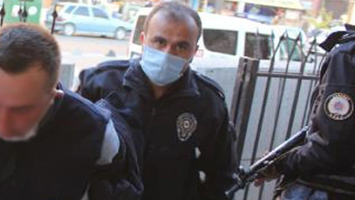 Çalıntı araçla 2 kez kaza yaptı, 'Televizyonlara çıkacak mıyım?' diye sordu