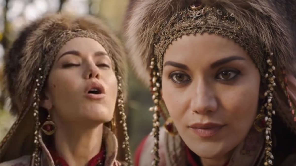 Fahriye Evcen'in uluma sahnesi alay konusu oldu!