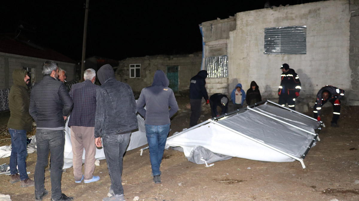 Erzurum'daki 5.1'lik deprem sonrası 45 evde hasar