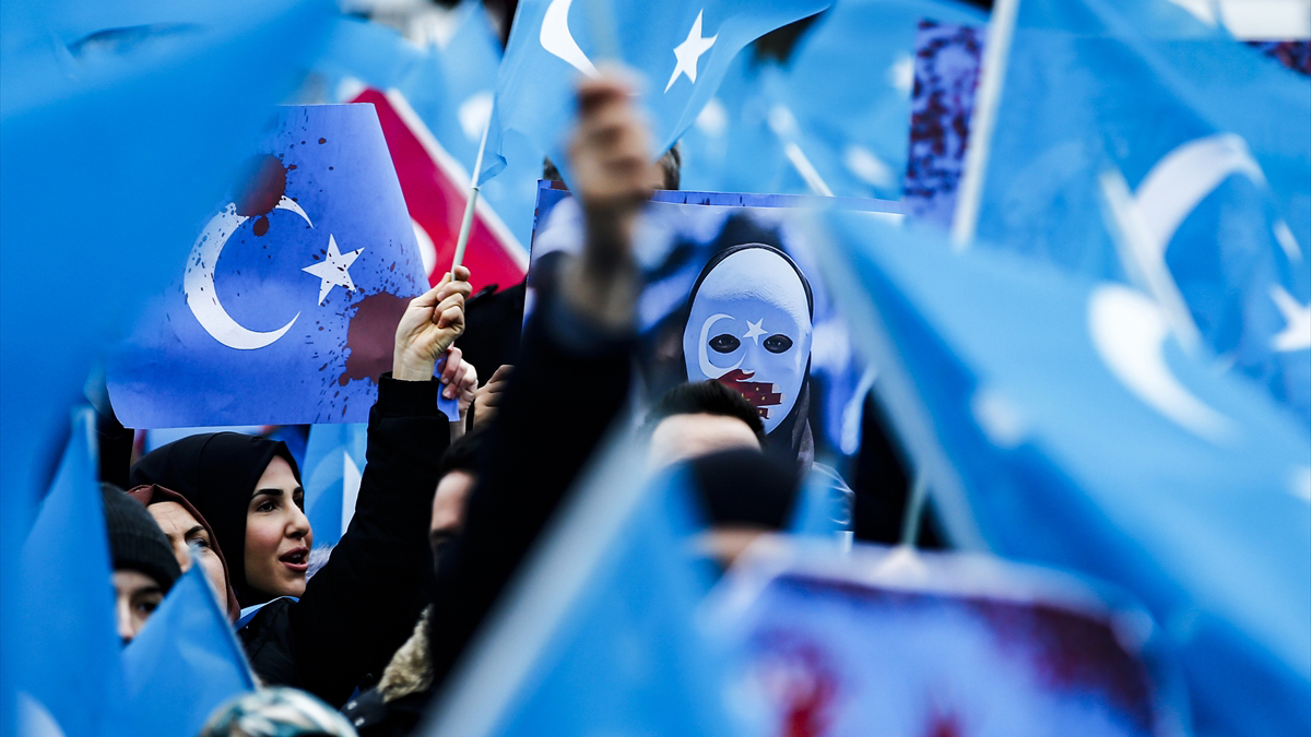 Uygur Türkleri yaşadıkları işkence ve tecavüzü anlattı: Yok edilmeden Türkiye el uzatsın