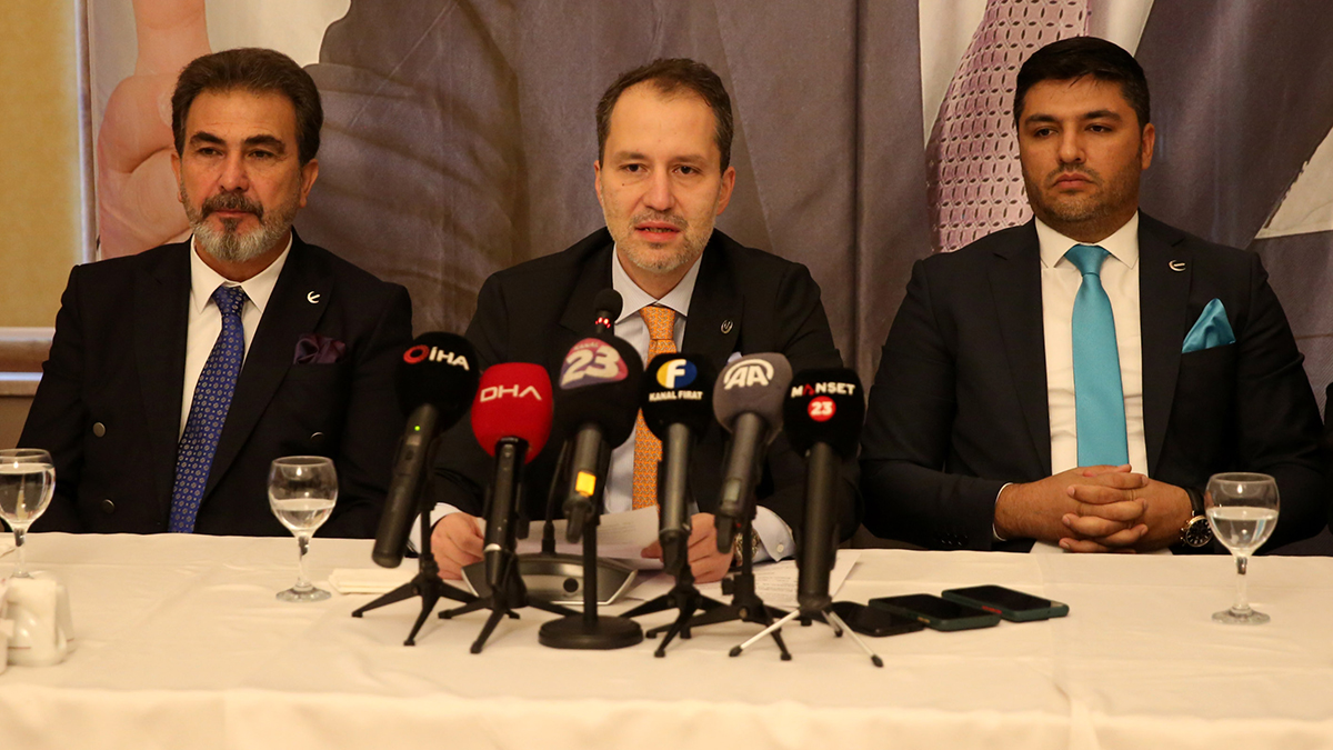 Fatih Erbakan: Yeni ittifak alternatiflerinin ortaya çıkması mümkün