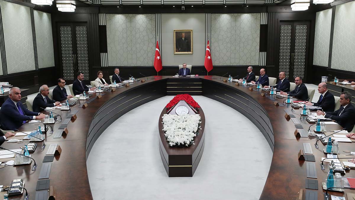 cumhurbaskanligi hukumet sistemi nedir ne zaman kabul edildi iste merak edilen her sey