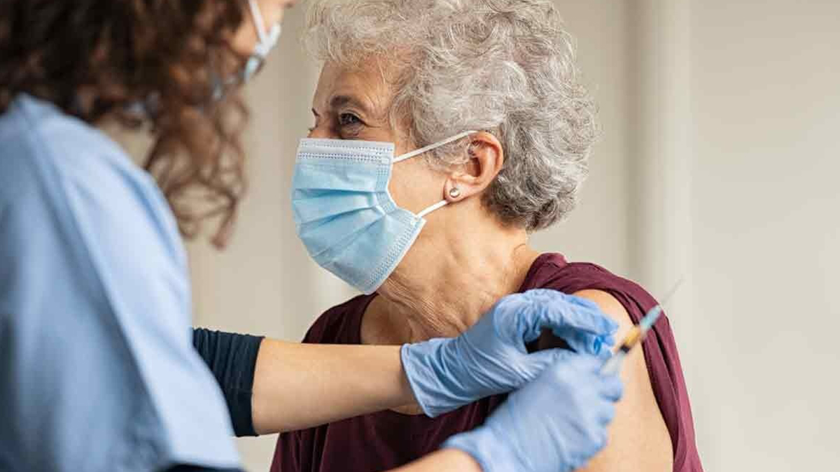 Omicron’a karşı üçüncü doz şart