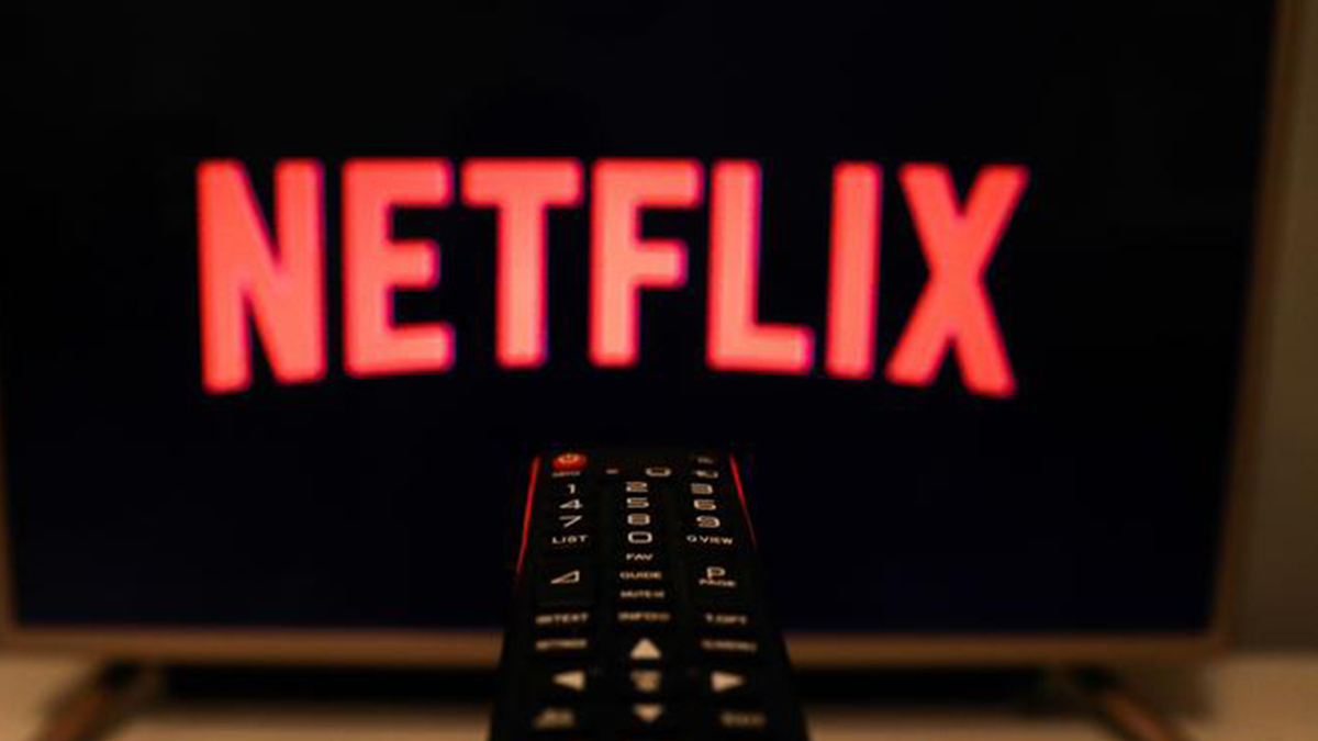 Netflix sevilen üç komedi dizisini Türkiye'den kaldırıyor