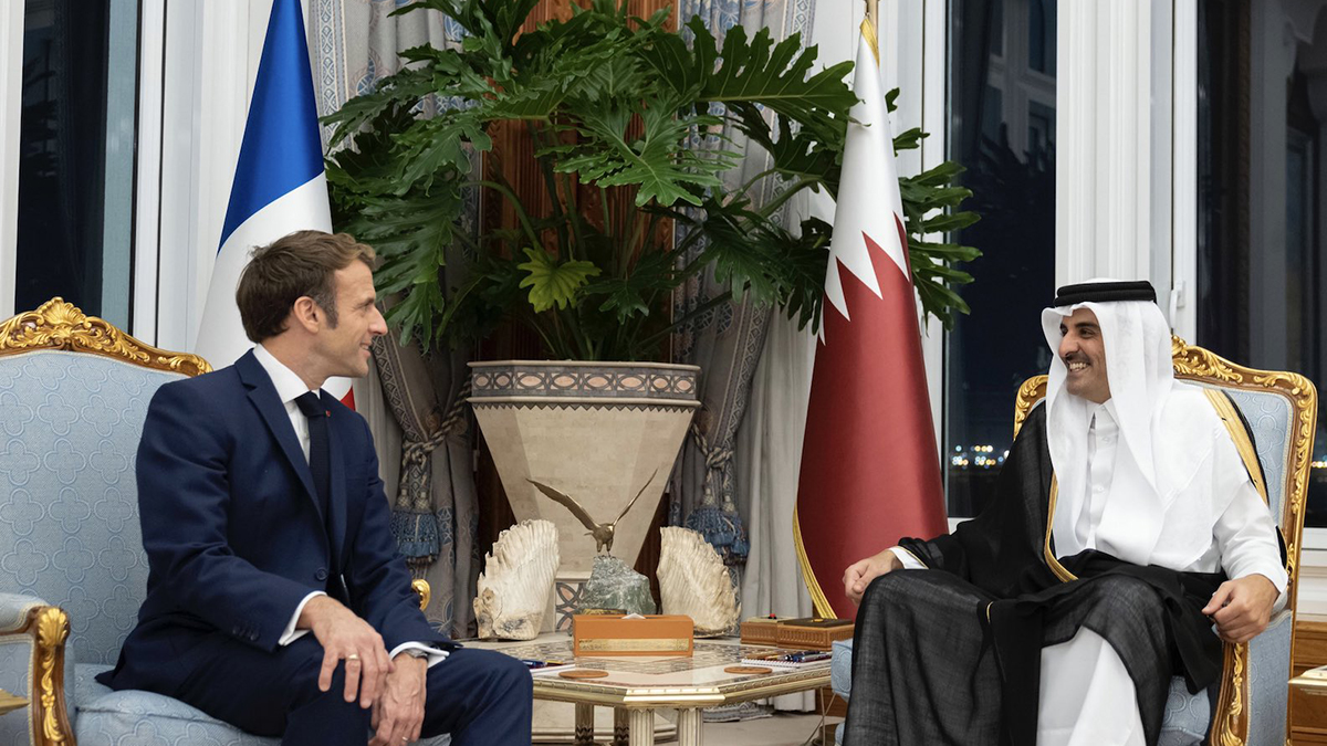 Fransa Cumhurbaşkanı Macron Katar'da