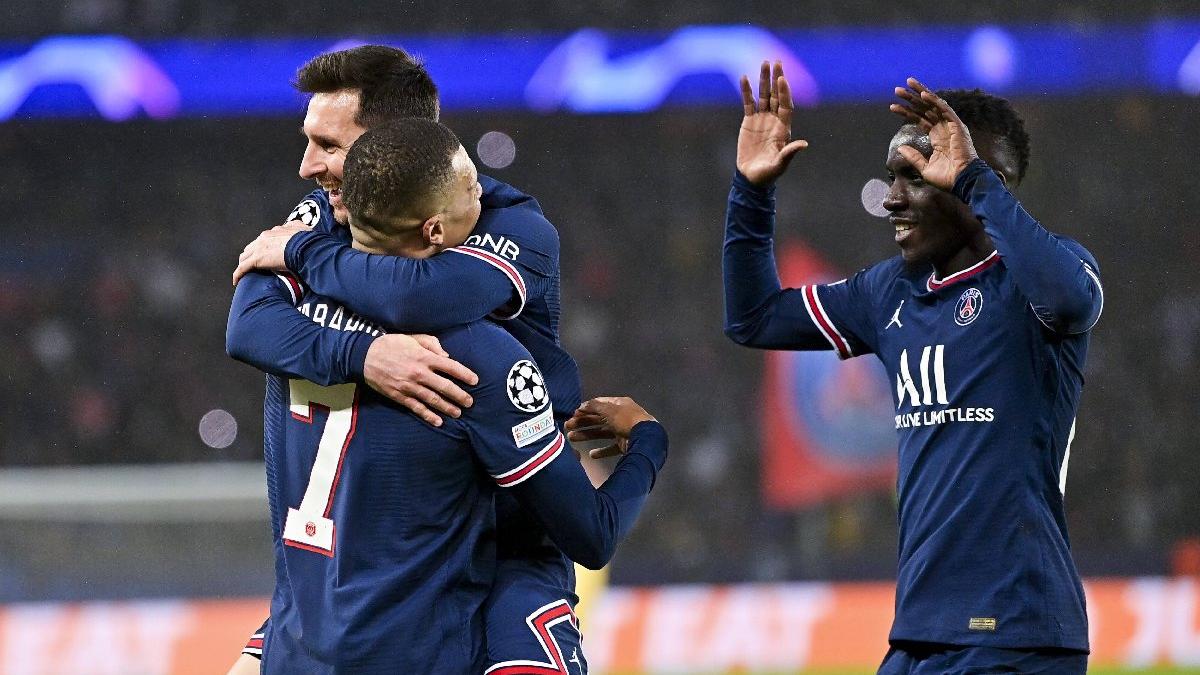 Lionel Messi Şampiyonlar Ligi tarihine adını yazdırdı