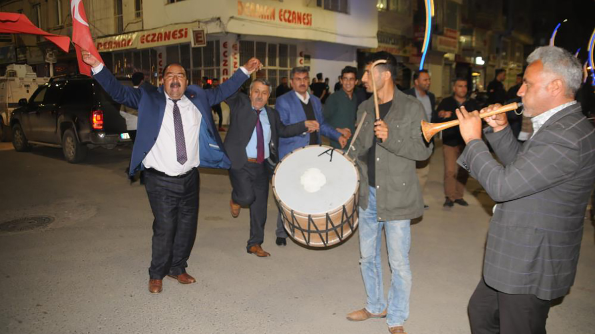 Süleyman Soylu:  Tahir Güven'i öldüren zanlı HDP'li vekilin evinde yakalandı