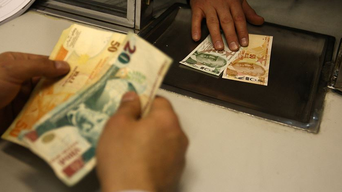 Asgari ücrette ilk teklifler sosyal medyada gündem oldu: Bu yapılan işçiye ihanet