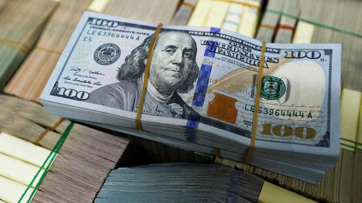 Dolar 14 liraya koşuyor! Rekorunu yeniledi