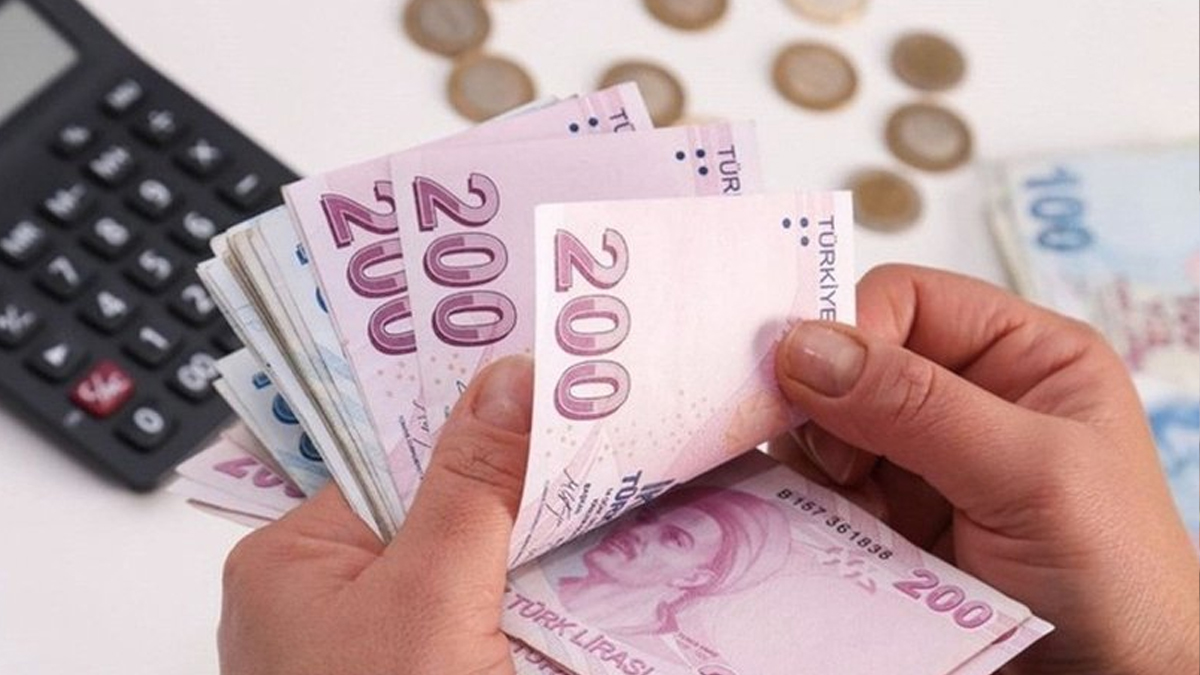 Türk-İş'ten asgari ücret açıklaması: Kırmızı çizgi 4 bin lira