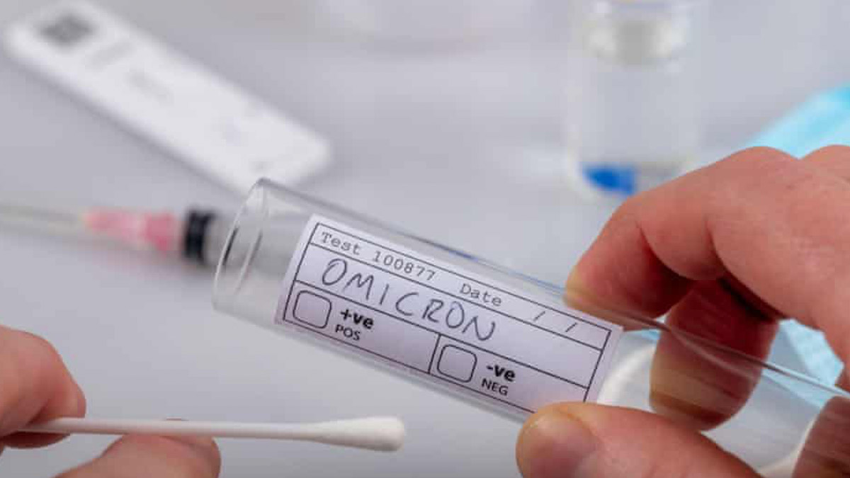 İngiliz bilim insanları Omicron için uyarıyor: 2 doz aşı