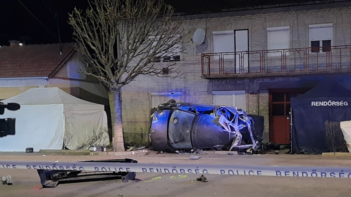 Macaristan’da göçmenleri taşıyan otomobil takla attı: 7 ölü, 4 yaralı