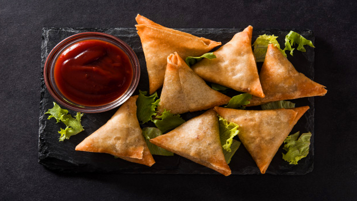 Hint mutfağının çıtırı: Bal kabaklı samosa