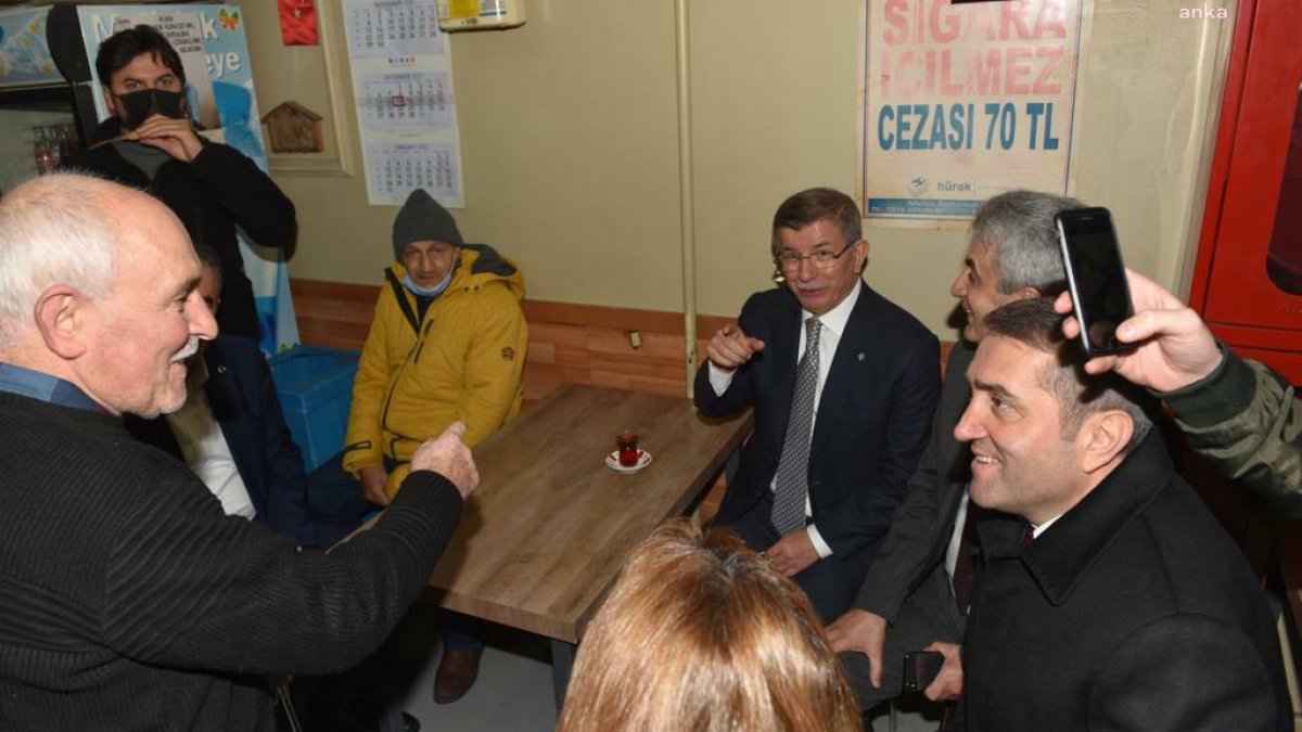 Esnaftan Davutoğlu'na dolar şiiri: Tencere boş kaynar