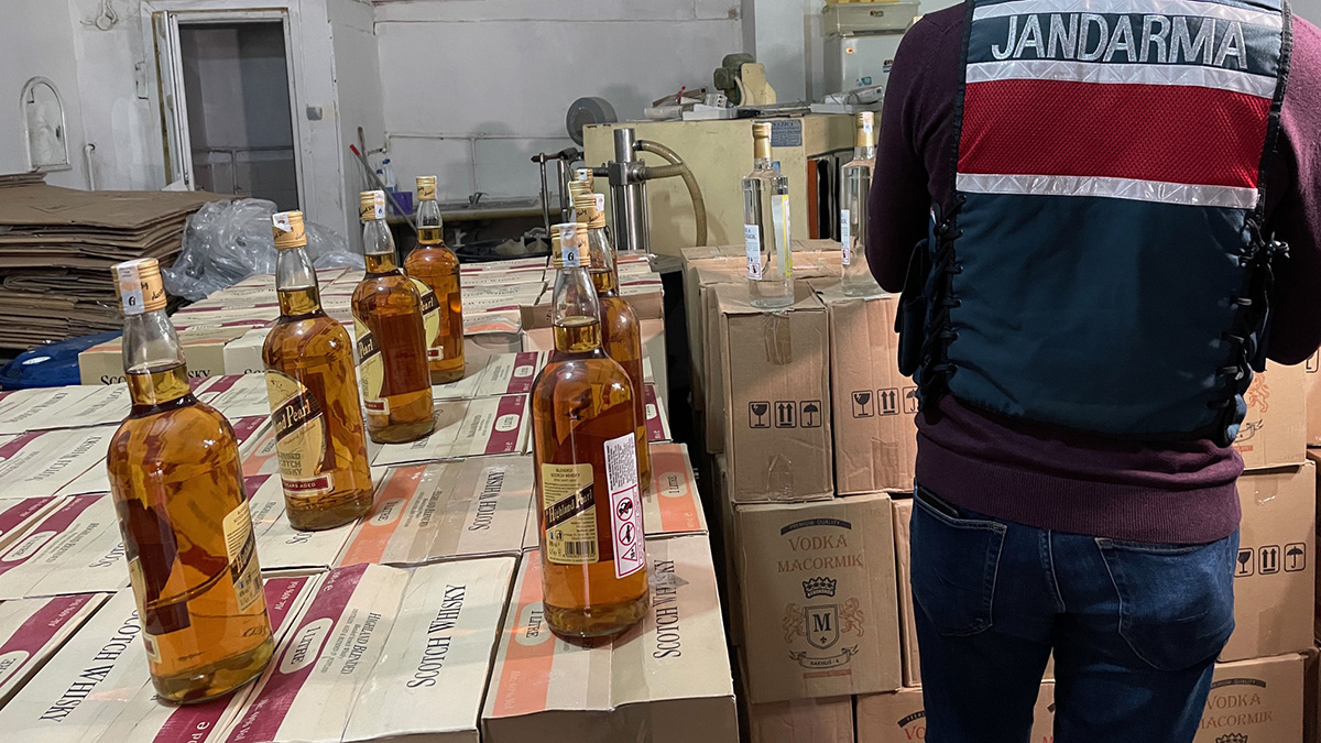 Türkiye genelinde 45 kişi sahte içki yüzünden hayatını kaybetti
