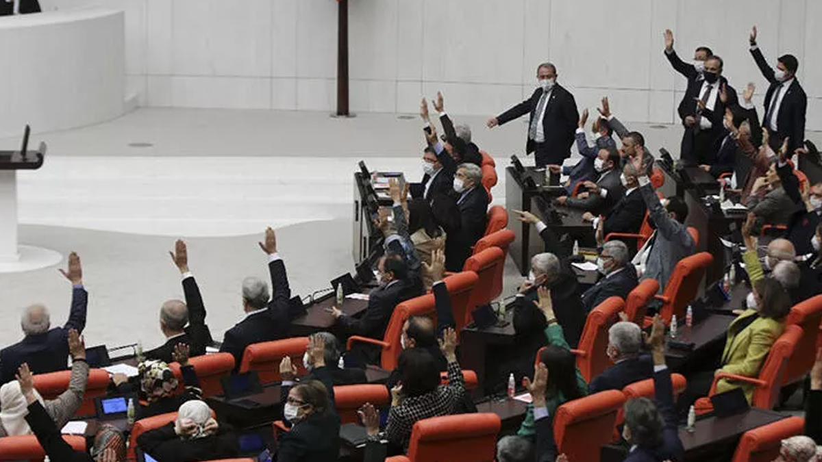 2022 yılı bütçesi Meclis'te kabul edildi