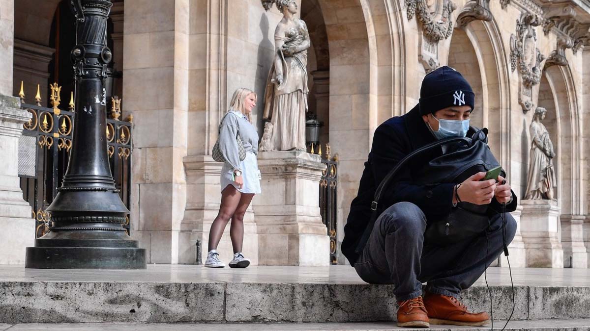 Fransa aşısızlara karşı yasa hazırlıyor
